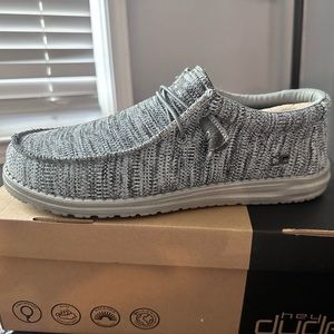BRAND NEW!! Never worn Sz 10 Hey Dudes fit more like an 10 1/2 - 11